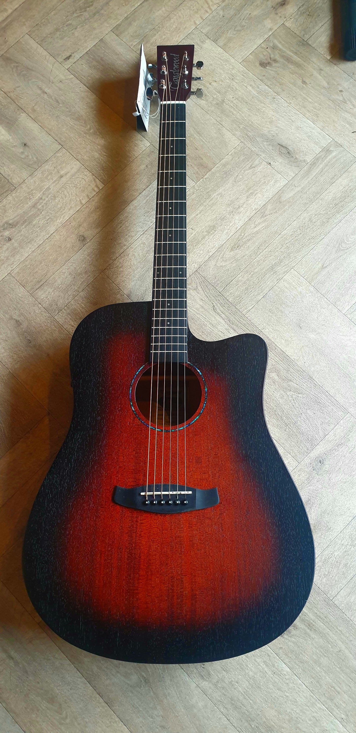 Tanglewood TWCRD CE Crossroads Electro Acoustic, Whiskey Burst