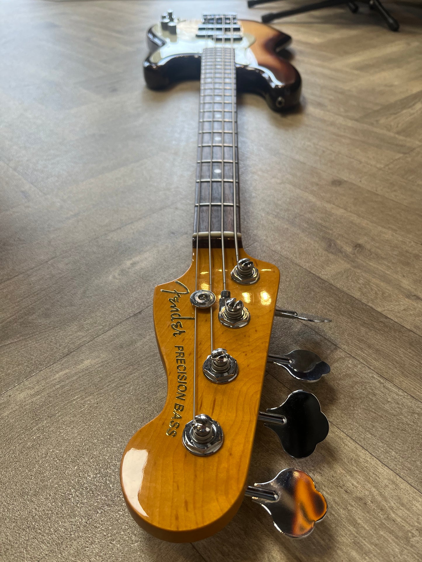 Refurbished Fender Precision Ultra P-Bass - Mocha