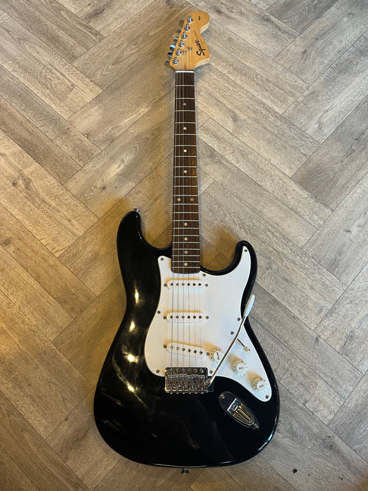 Fender Squier Strat - Jet Black - REFRESHED & RENEWED